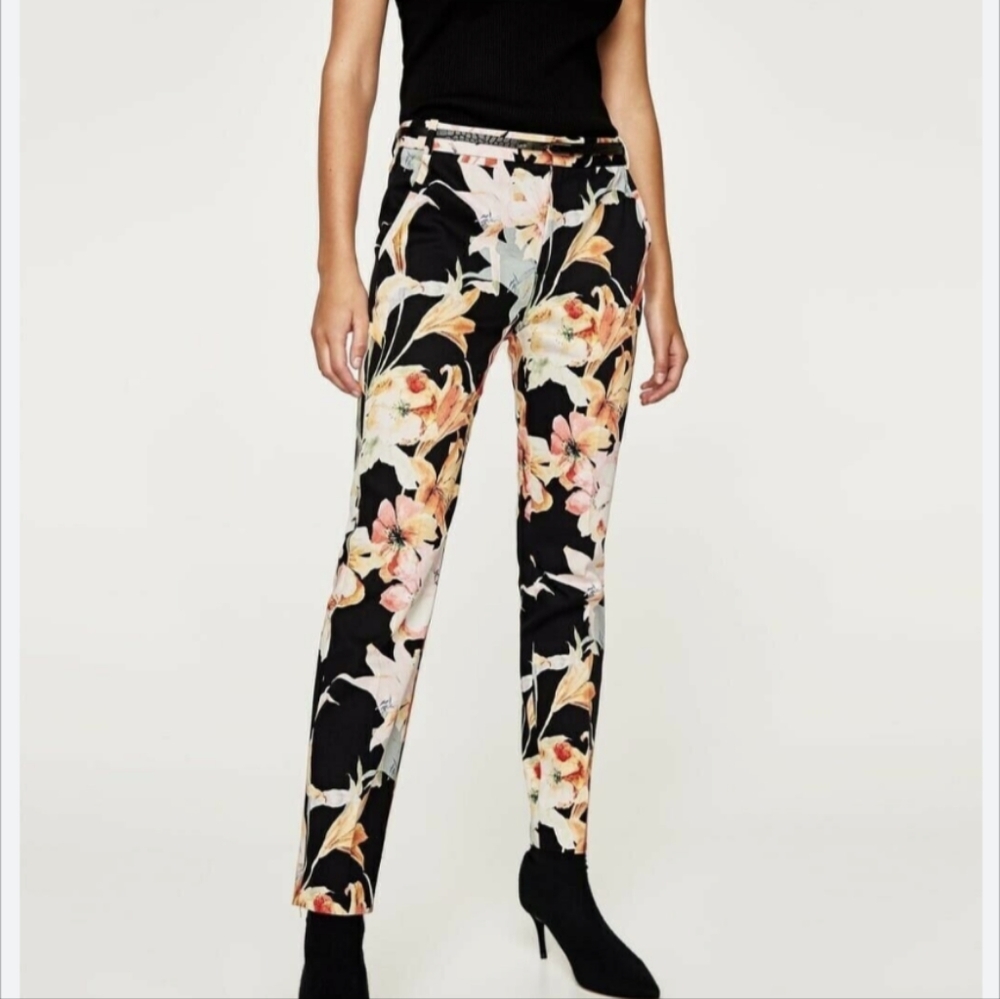 ZARA Woman Black Pants Sz 8 Floral Print Mid Rise Slim